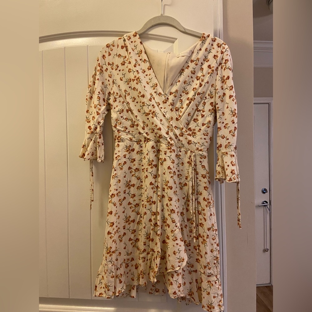 Altar’s state floral dress